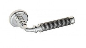 Ручка дверная Venezia MOSCA D1 натуральное серебро/черный